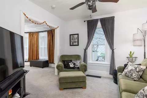 136 Maple Ave, Hamburg, NY 14075 photo 5