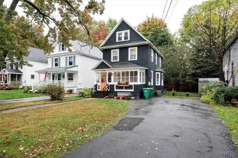 136 Maple Ave, Hamburg, NY 14075 photo 2