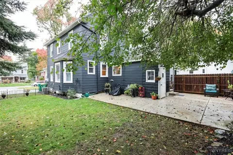 136 Maple Ave, Hamburg, NY 14075 photo 21