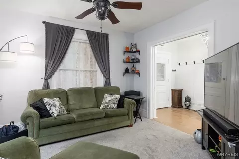 136 Maple Ave, Hamburg, NY 14075 photo 6