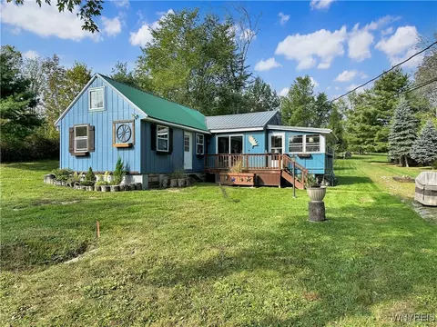 7173 Shady Rest Ln, Hume, NY 14735