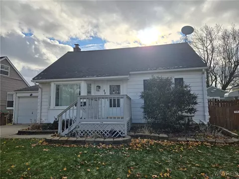 49 Beale Ave, Cheektowaga, NY 14225