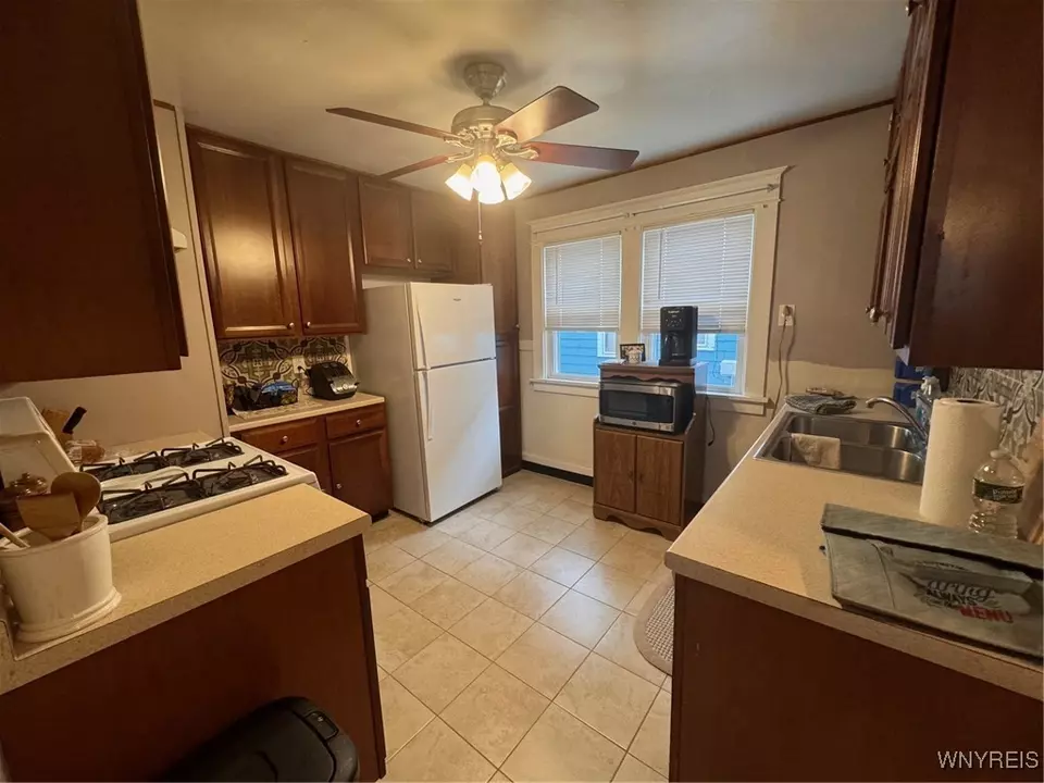  74 Ridgewood Rd, Buffalo, NY 14220 photo 12