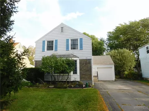 573 Grover Cleveland Hwy, Amherst, NY 14226