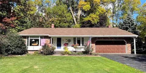 30 Poplar Ave, Orchard Park, NY 14127