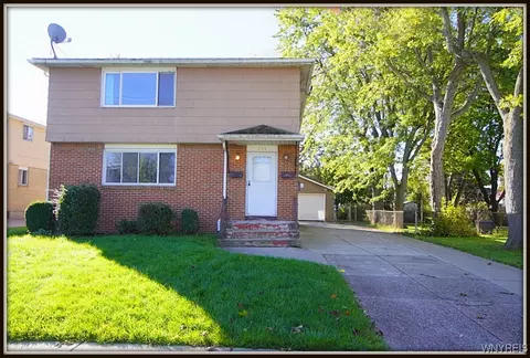 201 Meadowlawn Rd, Cheektowaga, NY 14225