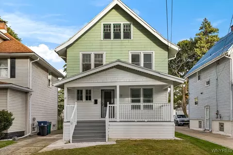 33 Palos Pl, Buffalo, NY 14215