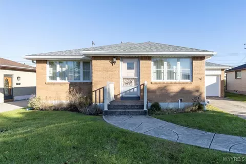 94 Temple Dr, Cheektowaga, NY 14225