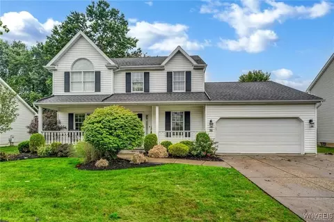 26 San Fernando Ln, East Amherst, NY 14051