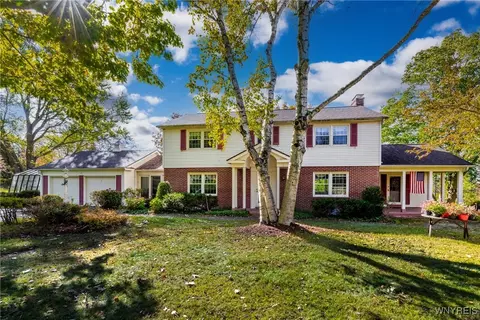 11915 Liberia Rd, East Aurora, NY 14052