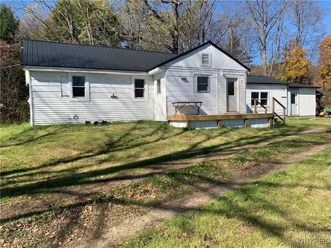 3980 Bozard Hill Rd, Humphrey, NY 14741