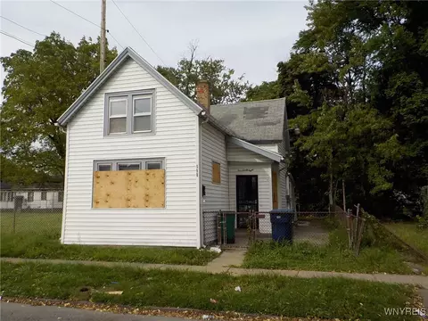 598 High St, Buffalo, NY 14211