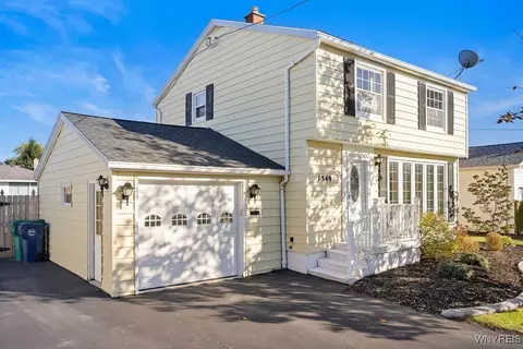 1349 99th St, Niagara Falls, NY 14304
