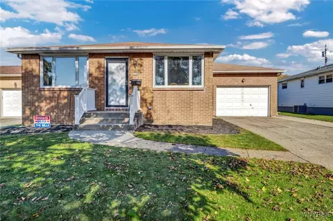 246 Evane Dr, Depew, NY 14043