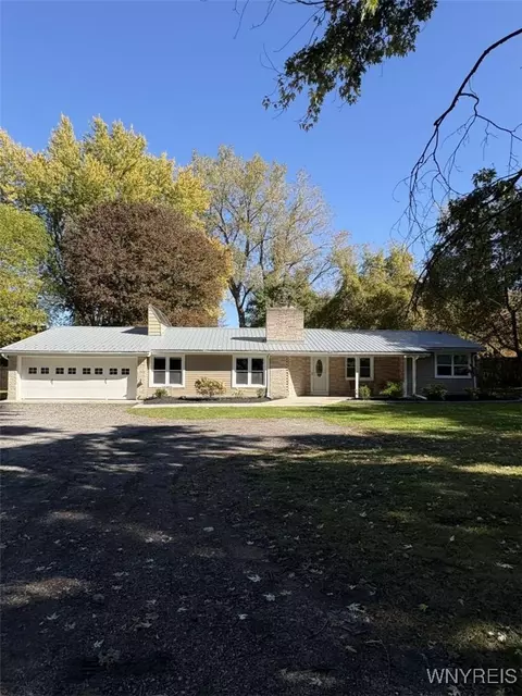 6491 Seneca St, Elma, NY 14059