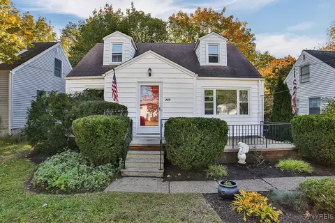 225 Tuscarora St, Lewiston, NY 14092