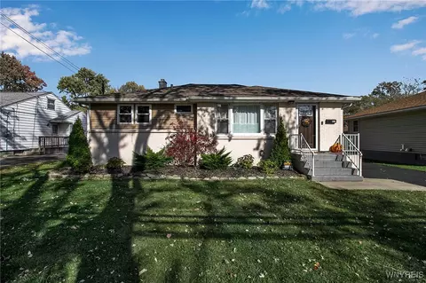 47 Maldiner Ave, Tonawanda, NY 14150