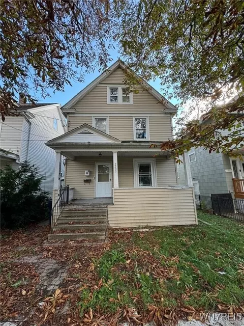 2203 La Salle Ave, Niagara Falls, NY 14301
