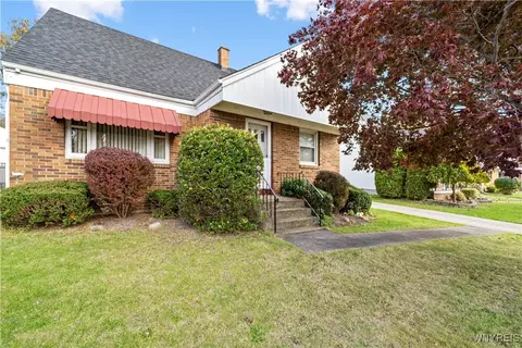 84 Mcnaughton Ave, Cheektowaga, NY 14225