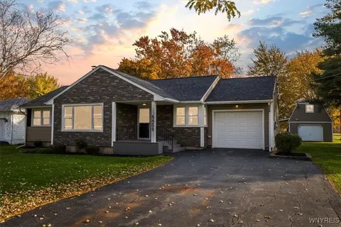 6859 Walmore Rd, Wheatfield, NY 14304