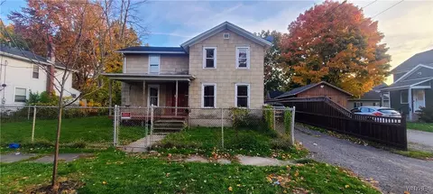 123 South Ave, Shelby, NY 14103