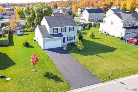 6350 Rebecca Rd, Lockport, NY 14094