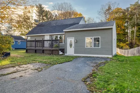 67 Greenwood Pl, Springville, NY 14141