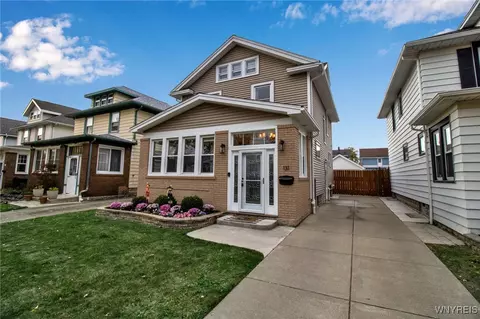 131 Mang Ave, Buffalo, NY 14217