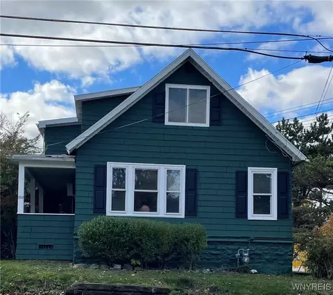 398 Falconer St, North Tonawanda, NY 14120