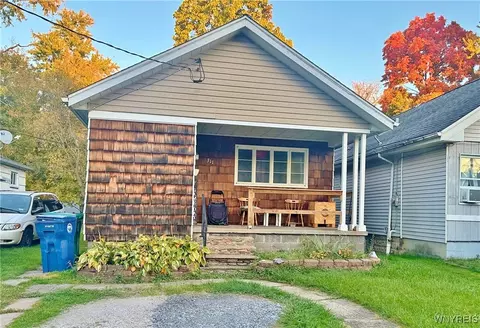 311 73rd St, Niagara Falls, NY 14304