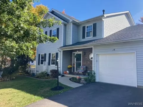 14 Stepping Stone Ln, Orchard Park, NY 14127