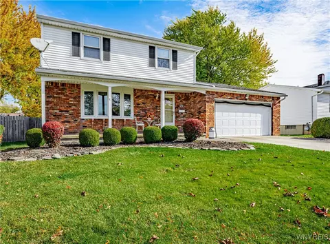 251 Brookside Ter, Tonawanda, NY 14150