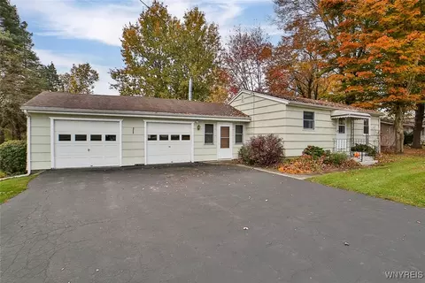 290 Maple Rd, Pembroke, NY 14036 photo 3