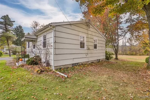 290 Maple Rd, Pembroke, NY 14036 photo 7
