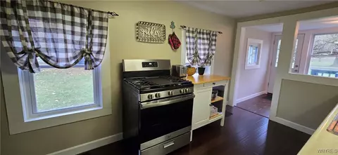 Entry Way - 9 Windsor St, Cuba, NY 14727 photo 11 of 16