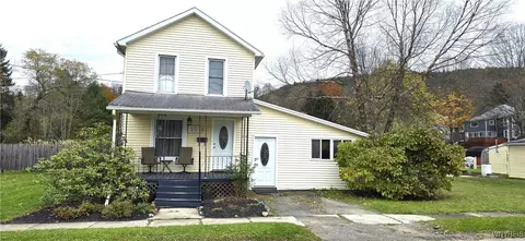 9 Windsor St, Cuba, NY 14727