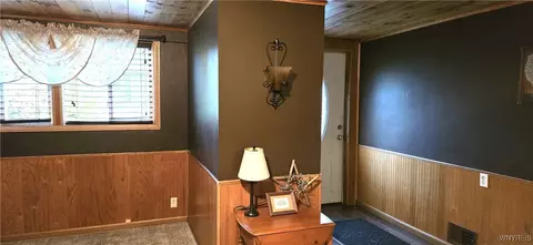 Entry Way - 9 Windsor St, Cuba, NY 14727 photo 13 of 16
