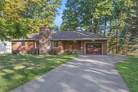 184 Hi Vw, West Seneca, NY 14224