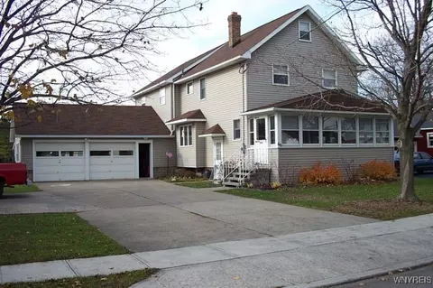 60 S Main St, Oakfield, NY 14125