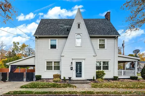 968 Vanderbilt Ave, Niagara Falls, NY 14305