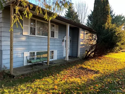 5890 Church Rd, Sparta, NY 14437