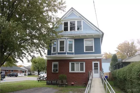 271 Indian Church Rd, West Seneca, NY 14210