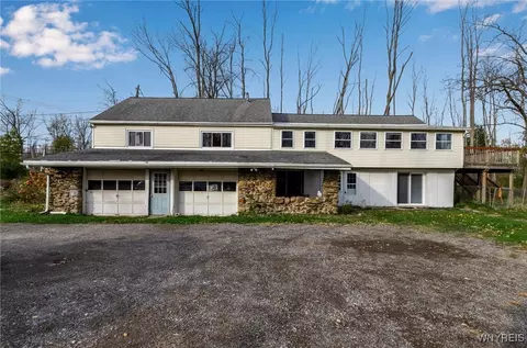 7999 Erie Rd, Evans, NY 14047