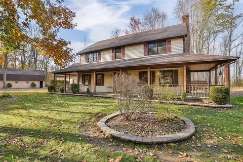 7440 Cedar St, Newstead, NY 14001