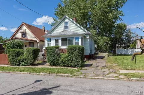 3314 Ely Ave, Niagara Falls, NY 14303