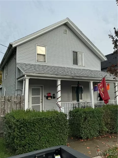 215 Thompson St, Buffalo, NY 14207