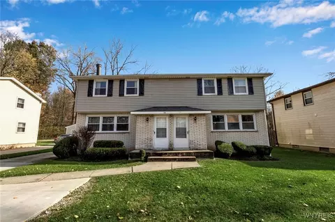 185 Sundridge Dr, Amherst, NY 14228