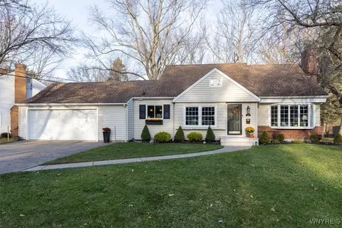 190 Sunset, Orchard Park, NY 14127