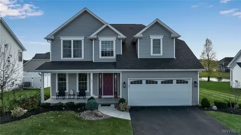 149 Canalview Ter, Amherst, NY 14228
