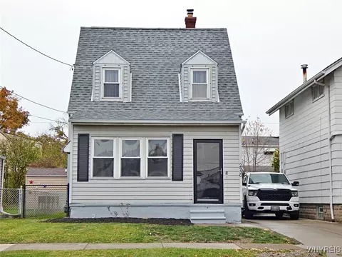 2930 Porter Rd, Niagara Falls, NY 14305